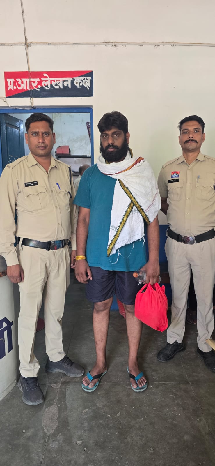 शेयर ट्रेडिंग से पैसा कमाने का झांसा देकर धोखाधड़ी करने वाले आरोपी के विरुद्ध पुलिस की कार्यवाही