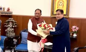राज्य की सड़कों और विकास योजनाओं पर चर्चा करने आज शाम केंद्रीय मंत्री नितिन गडकरी से मिले मुख्यमंत्री विष्णुदेव साय