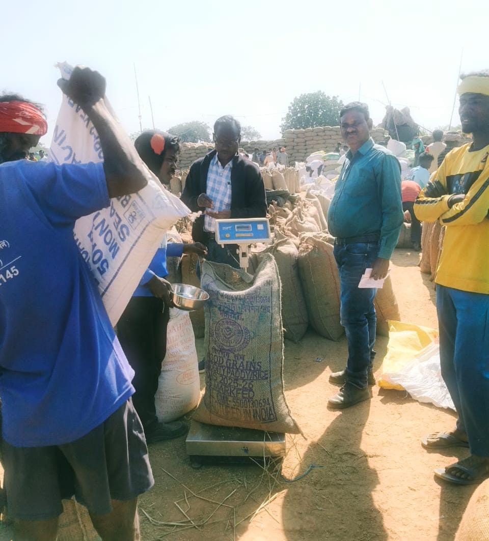 रिकॉर्ड धान खरीदी: जिले में अब तक 8,89,778.80 क्विंटल धान की खरीदी, 18,176.75 लाख से अधिक का सीधा भुगतान