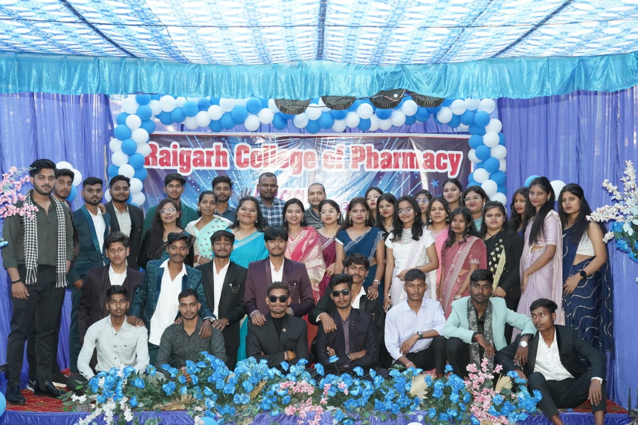रायगढ़ कॉलेज ऑफ़ फार्मेसी में नवप्रवेशित विद्यार्थियों के लिए ‘आगाज़ 2025–26’ का भव्य आयोजन