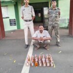 “ऑपरेशन आघात” के तहत पूंजीपथरा पुलिस की कार्रवाई, होटल में छिपाकर रखी अवैध अंग्रेजी शराब जब्त