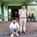 ऑपरेशन “तलाश” में रायगढ़ पुलिस को मिली बड़ी सफलता—दो साल से फरार ट्रक मालिक अम्बिकापुर से गिरफ्तार