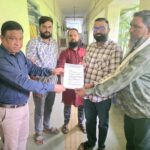 जौहर यूनिवर्सिटी की 38 इमारतों के प्रस्तावित ध्वस्तीकरण पर रोक लगाने की मांग को लेकर राष्ट्रपति महोदया के नाम ज्ञापन सौंपा गया