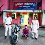 तमनार में दो चोरियों का बड़ा खुलासा: 6 नाबालिग समेत 7 आरोपी गिरफ्तार, चोरी की बाइक और सामान बरामद