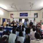 जिले के स्कूलों में विद्यार्थियों को दिया जा रहा करियर मार्गदर्शन, सही राह चुनने के बताए तरीके
