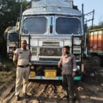 “ऑपरेशन प्रहार” के तहत पूंजीपथरा पुलिस की बड़ी कार्रवाई, 17.650 टन स्क्रैप कबाड़ से लदा 12 चक्का ट्रक जब्त